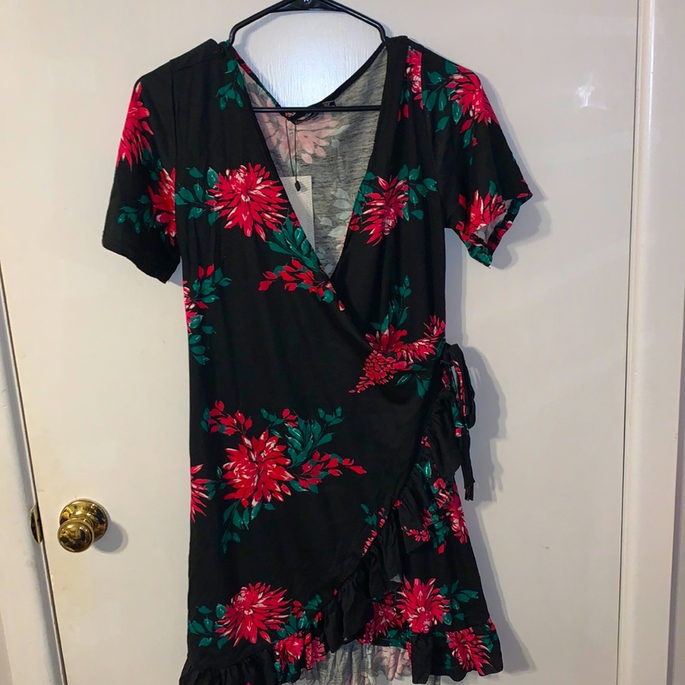 Boohoo wrap style floral dress